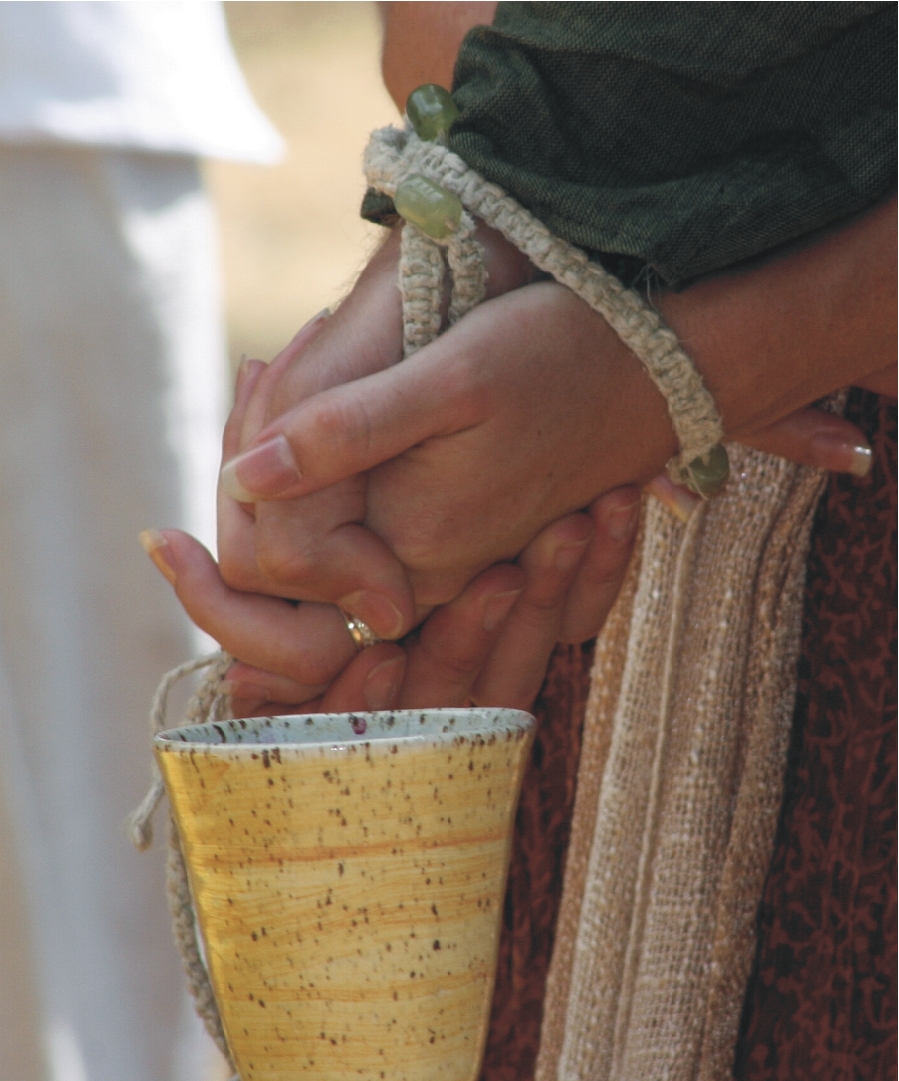 hands-fasted-with-chalice